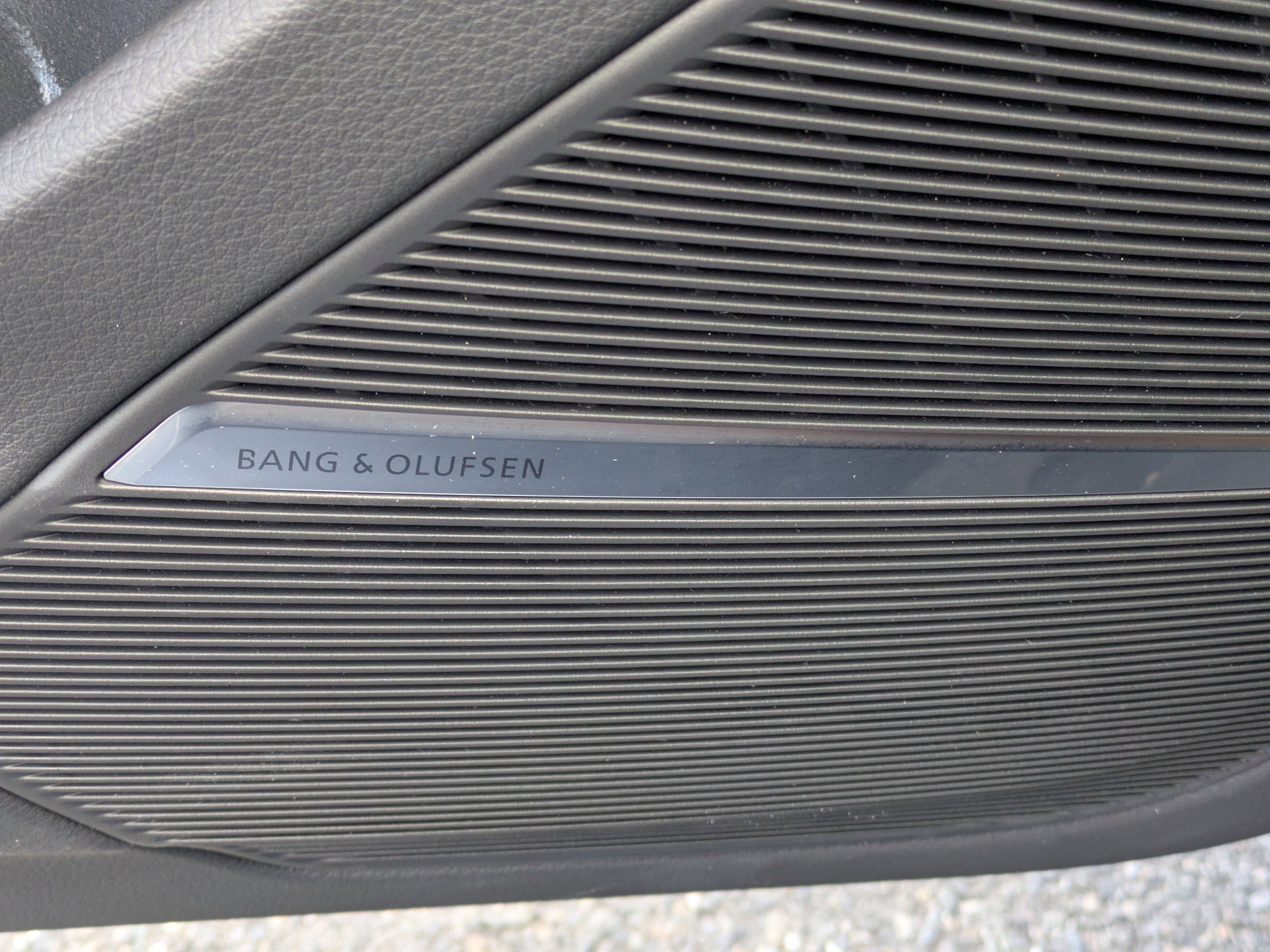 Used 2022 Audi Q8 Premium Plus image 23