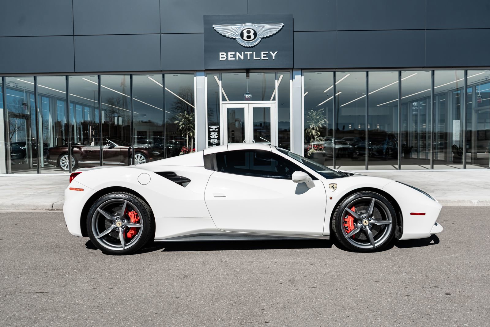 Used 2017 Ferrari 488 Spider image 14