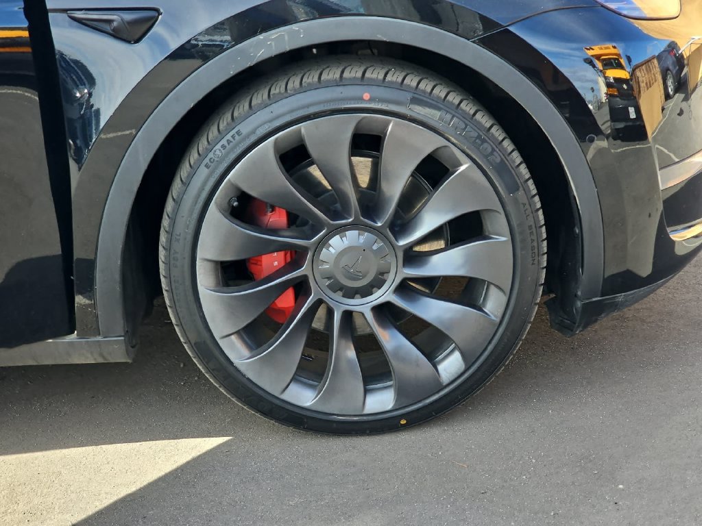 Used 2022 Tesla Model Y Performance AWD/4WD image 41