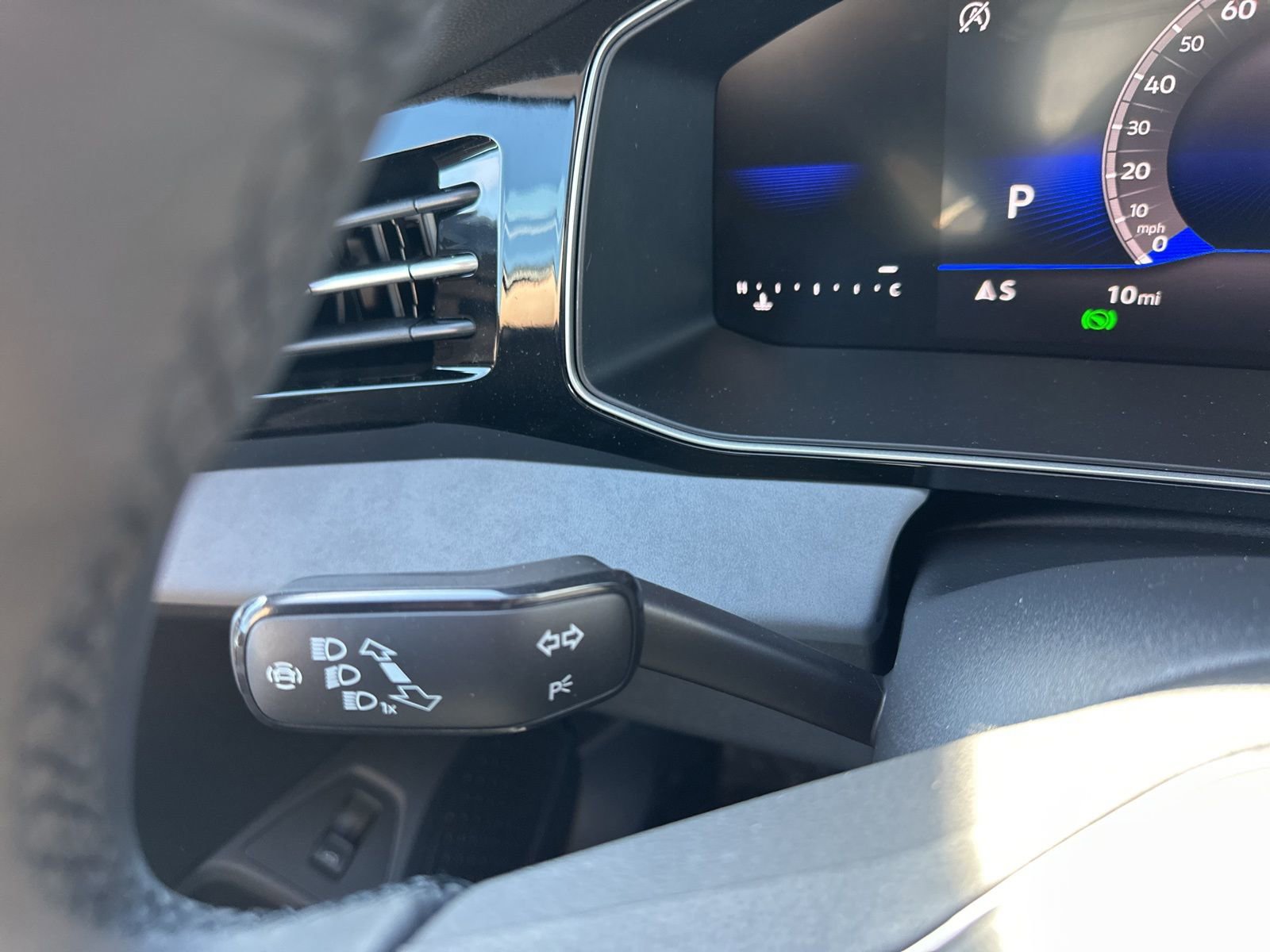 New 2026 Volkswagen Jetta SE image 43