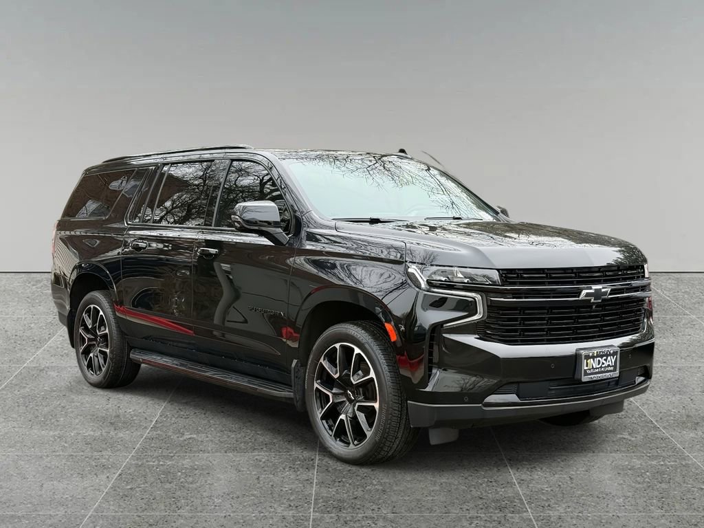 Used 2024 Chevrolet Suburban RST w/ Luxury Package image 9