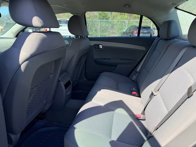 Used 2010 Chevrolet Malibu LS image 19