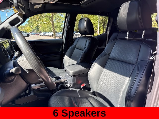 Used 2020 Toyota Tacoma SR5 AWD/4WD image 14