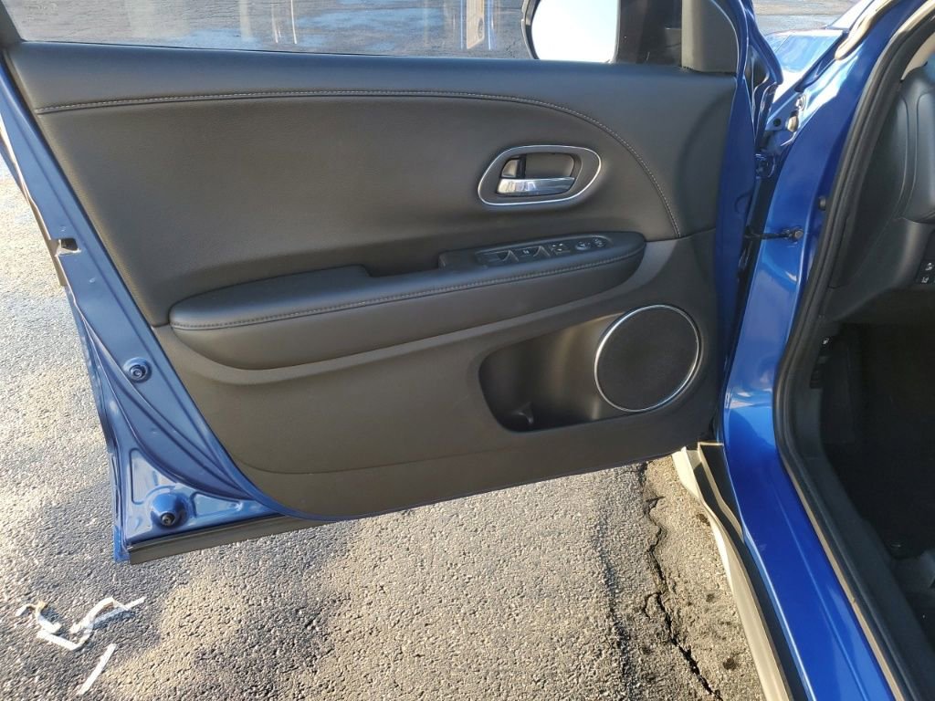 Used 2021 Honda HR-V EX-L image 8