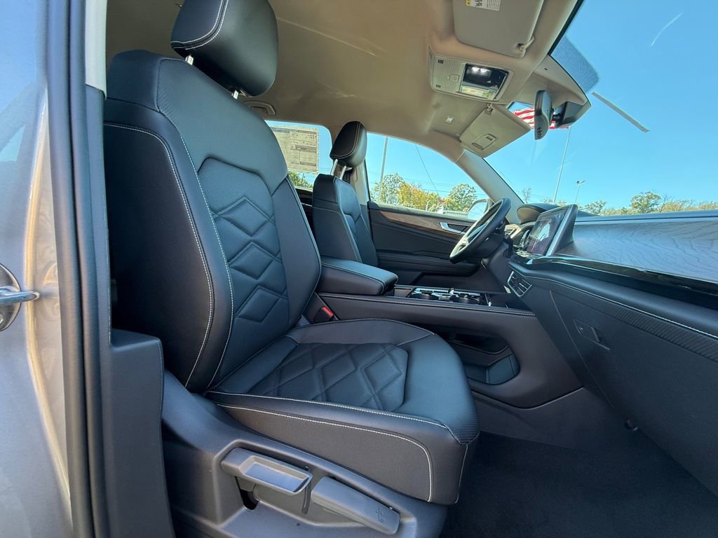 New 2026 Volkswagen Atlas SE image 24