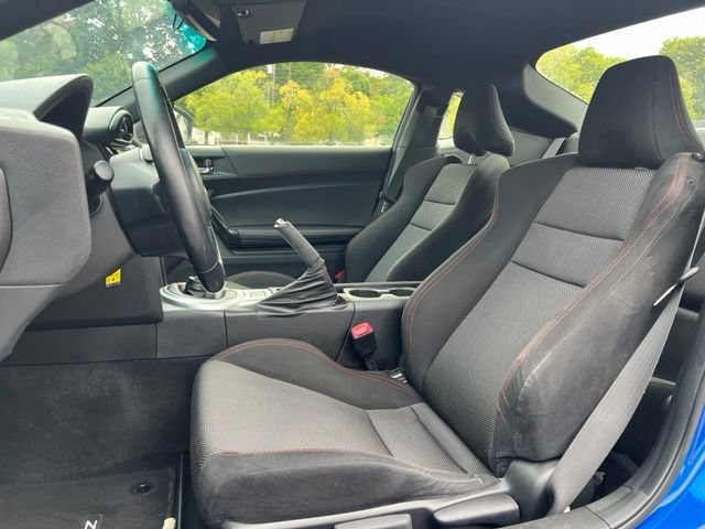 Used 2018 Subaru BRZ Premium w/ Popular Package #1 RWD image 12