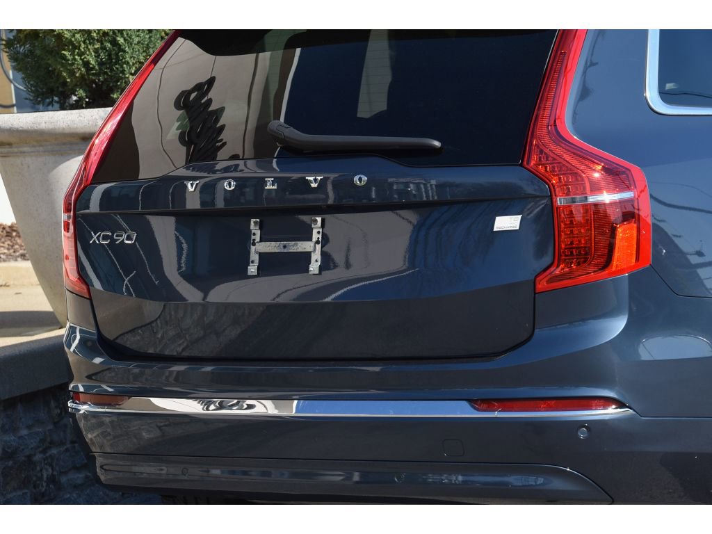 Used 2024 Volvo XC90 T8 Plus w/ Protection Package image 32
