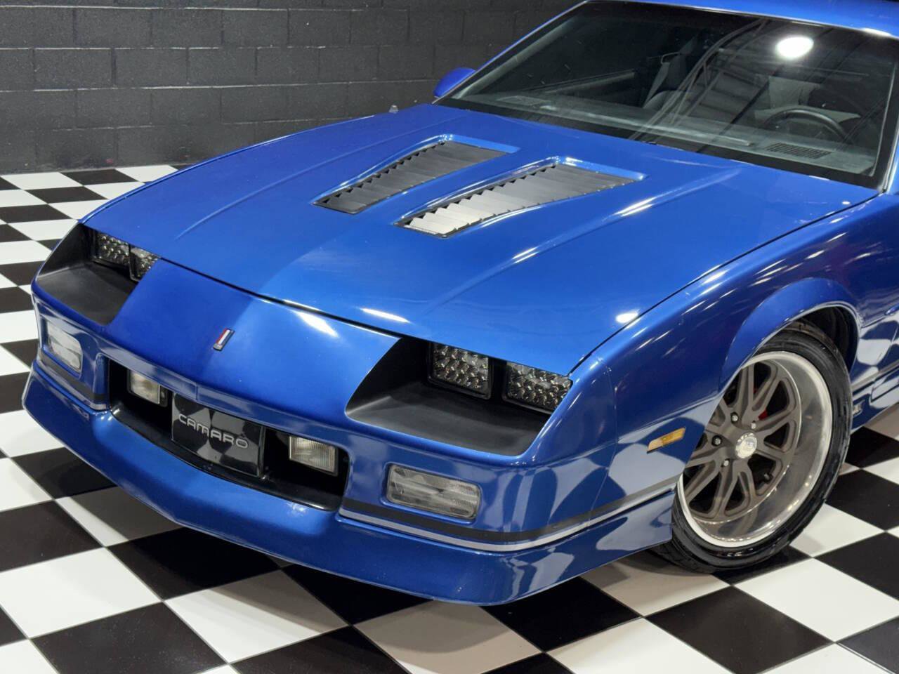 Used 1989 Chevrolet Camaro IROC-Z image 6