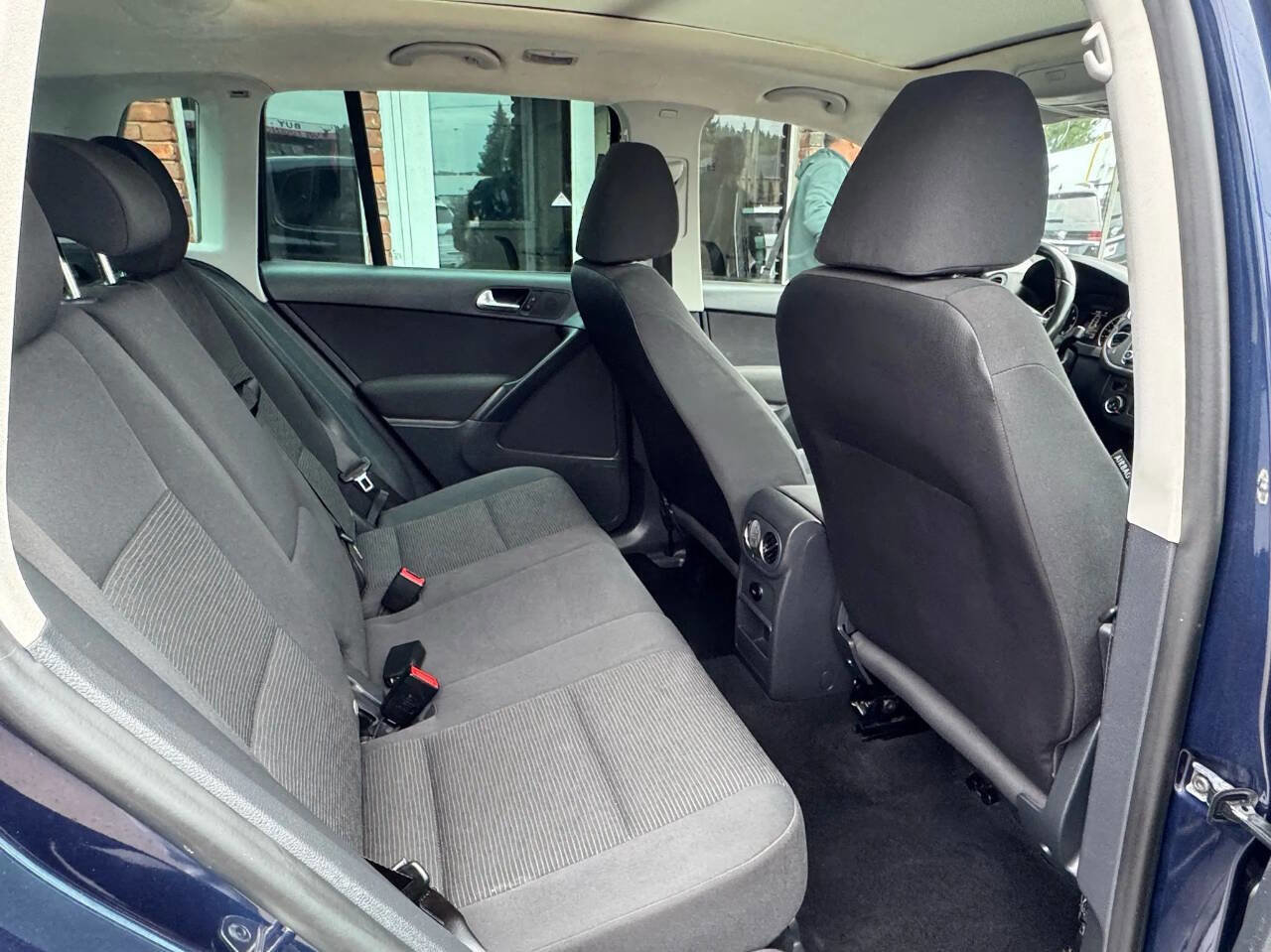 Used 2013 Volkswagen Tiguan S image 13