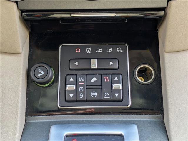 Used 2016 Land Rover LR4 HSE Silver Edition image 17