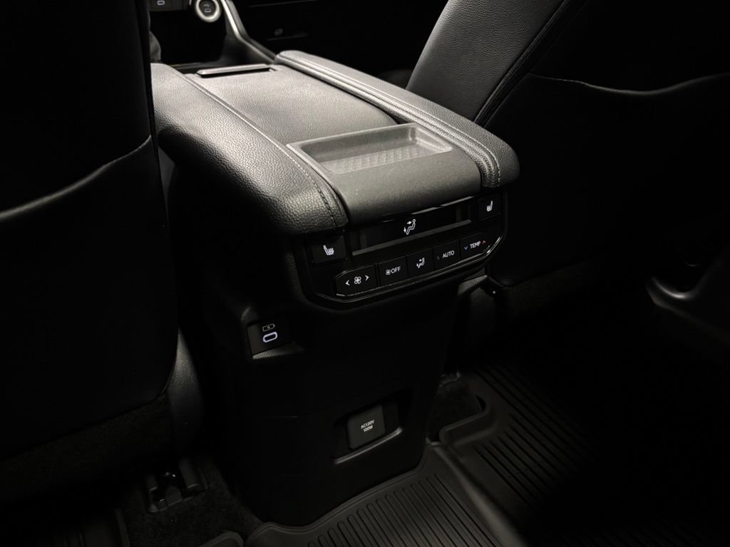 Used 2026 Toyota Grand Highlander AWD image 53