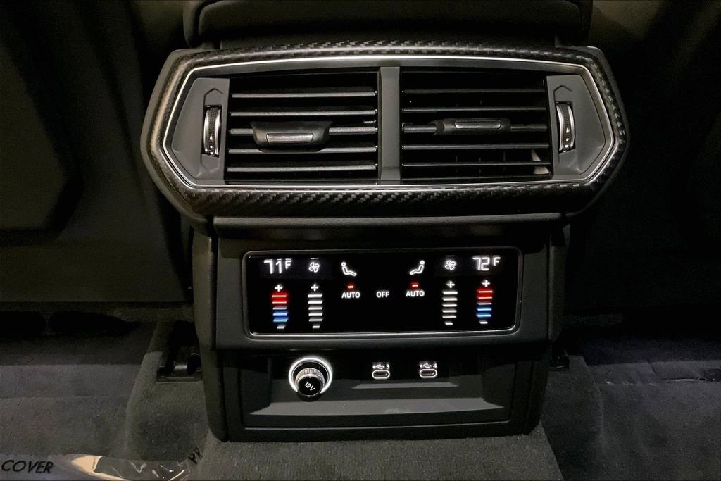 Used 2022 Lamborghini Urus image 34
