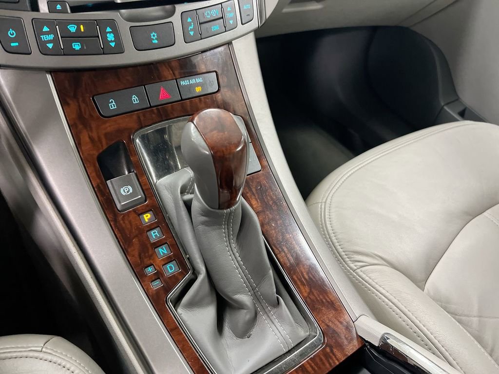Used 2011 Buick LaCrosse CXL image 16