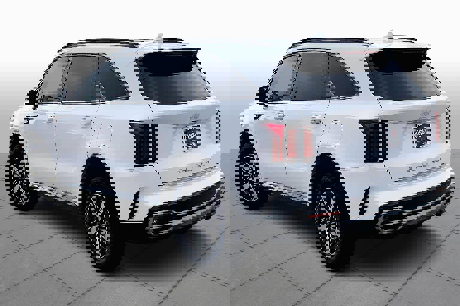 Used 2022 Kia Sorento EX w/ Panoramic Sunroof Package image 11