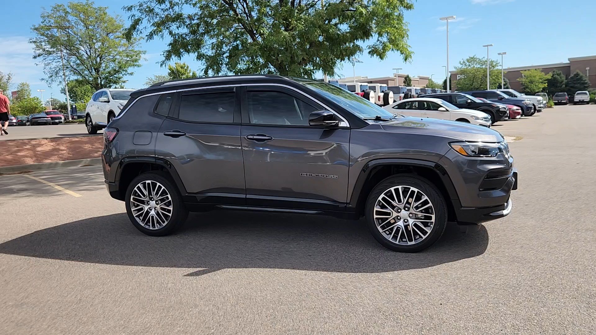 Used 2022 Jeep Compass Limited w/ Elite Group AWD/4WD image 10