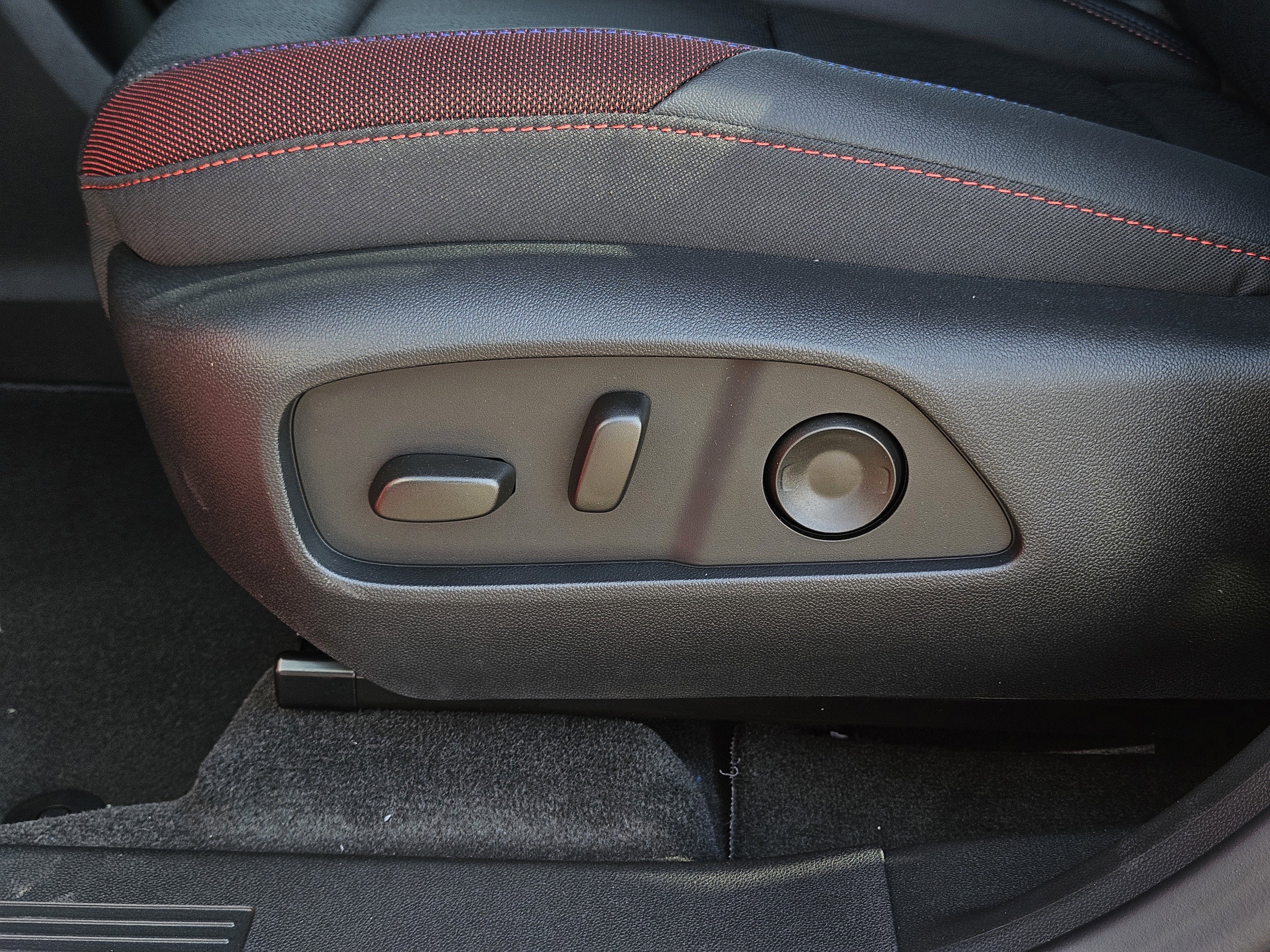 New 2026 Chevrolet Equinox RS FWD image 22