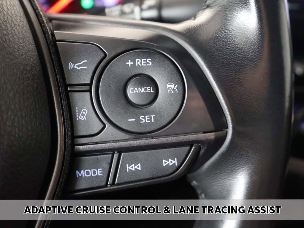 Used 2021 Toyota Camry XSE FWD image 2