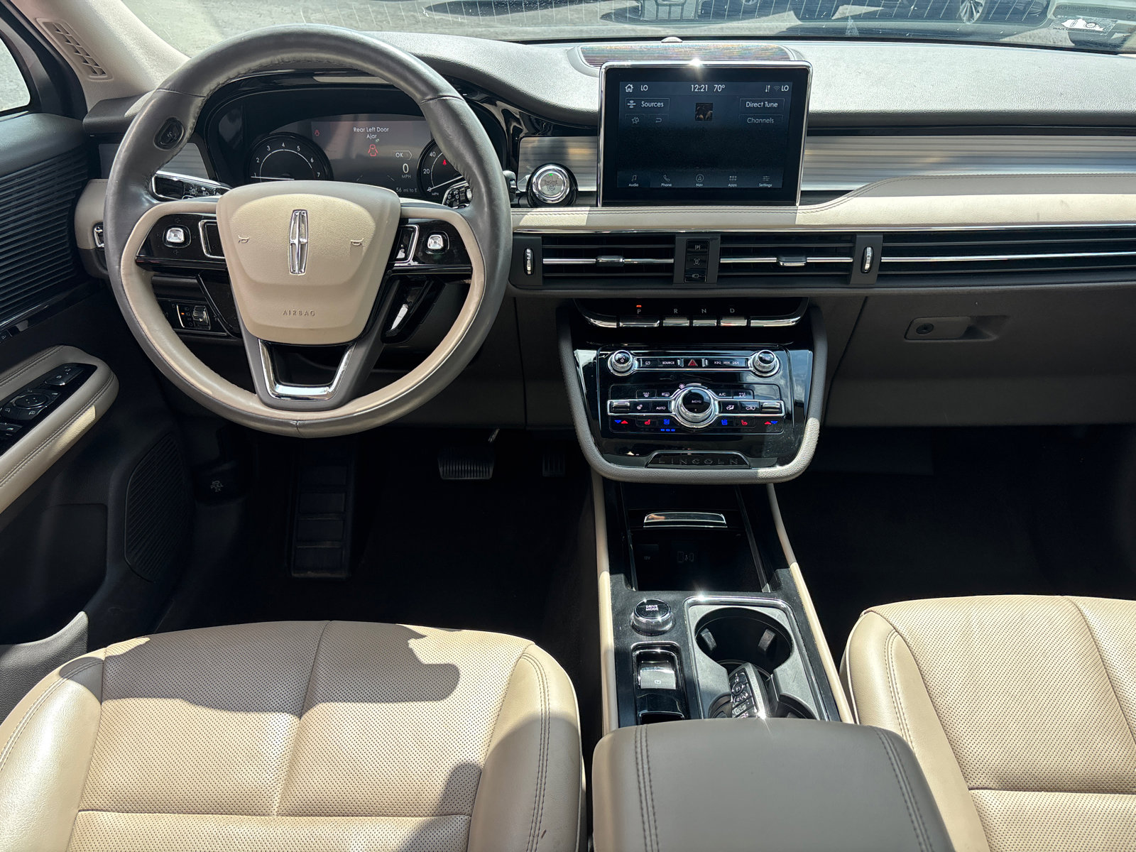 Used 2022 Lincoln Corsair AWD w/ Premium Package image 27