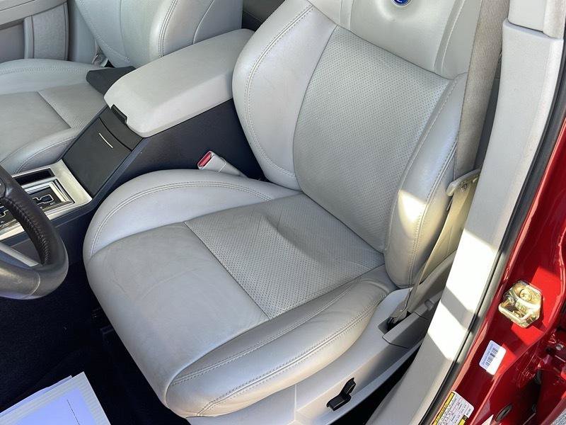 Used 2006 Chrysler 300 C RWD image 24