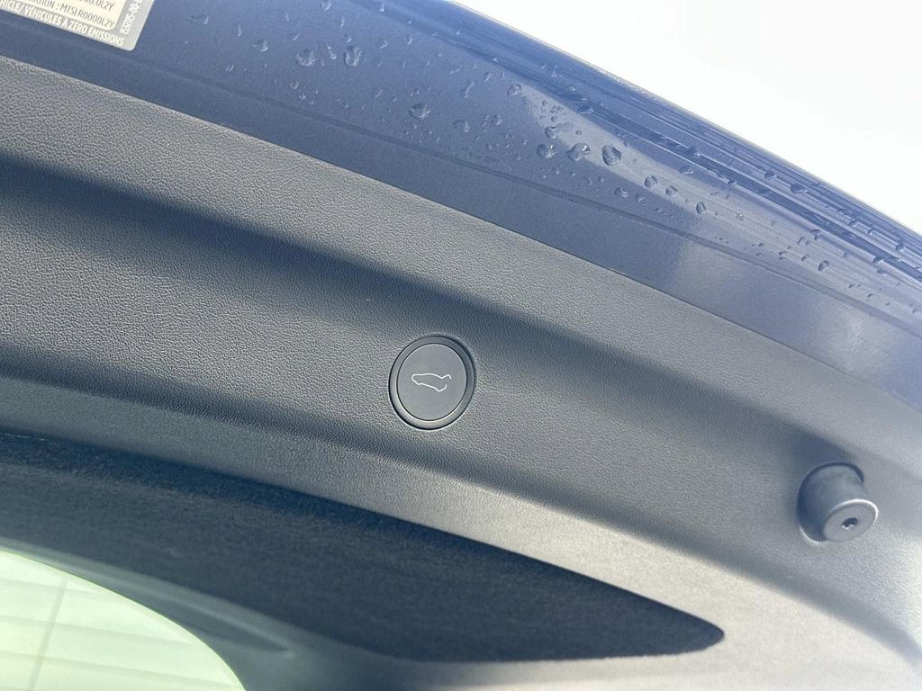 Used 2021 Tesla Model Y Performance image 28