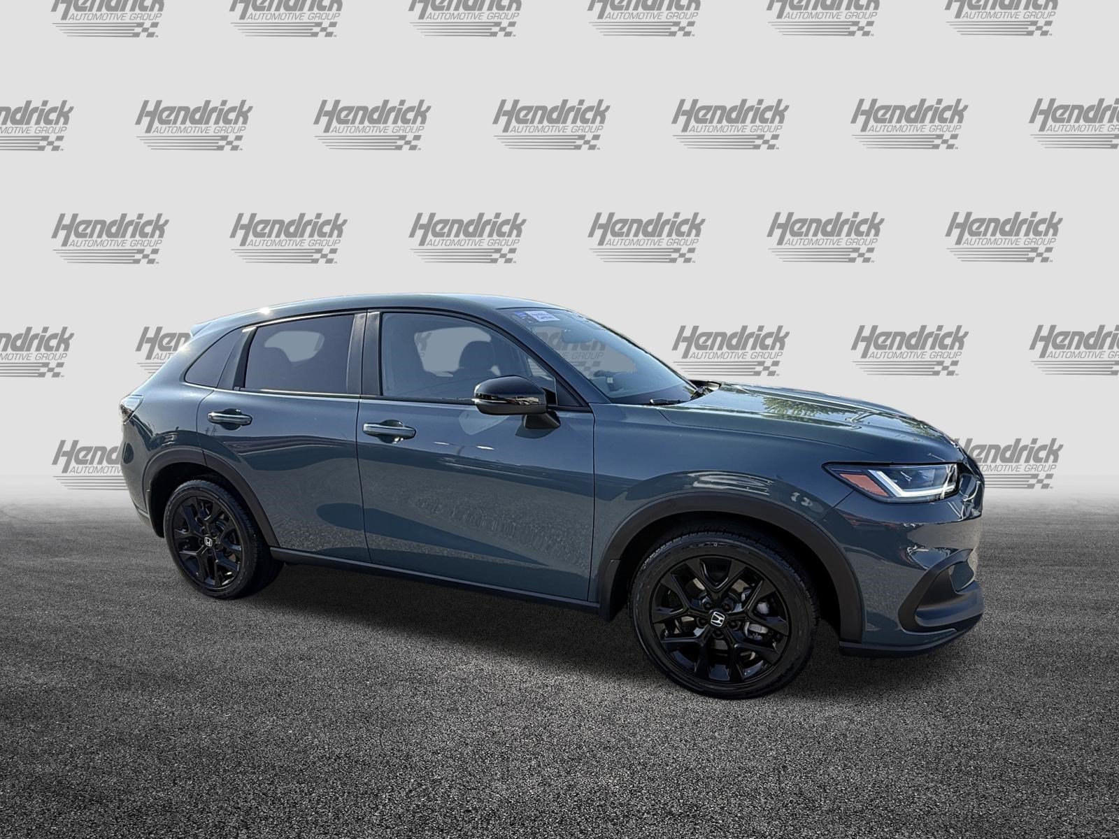 Used 2025 Honda HR-V Sport image 2