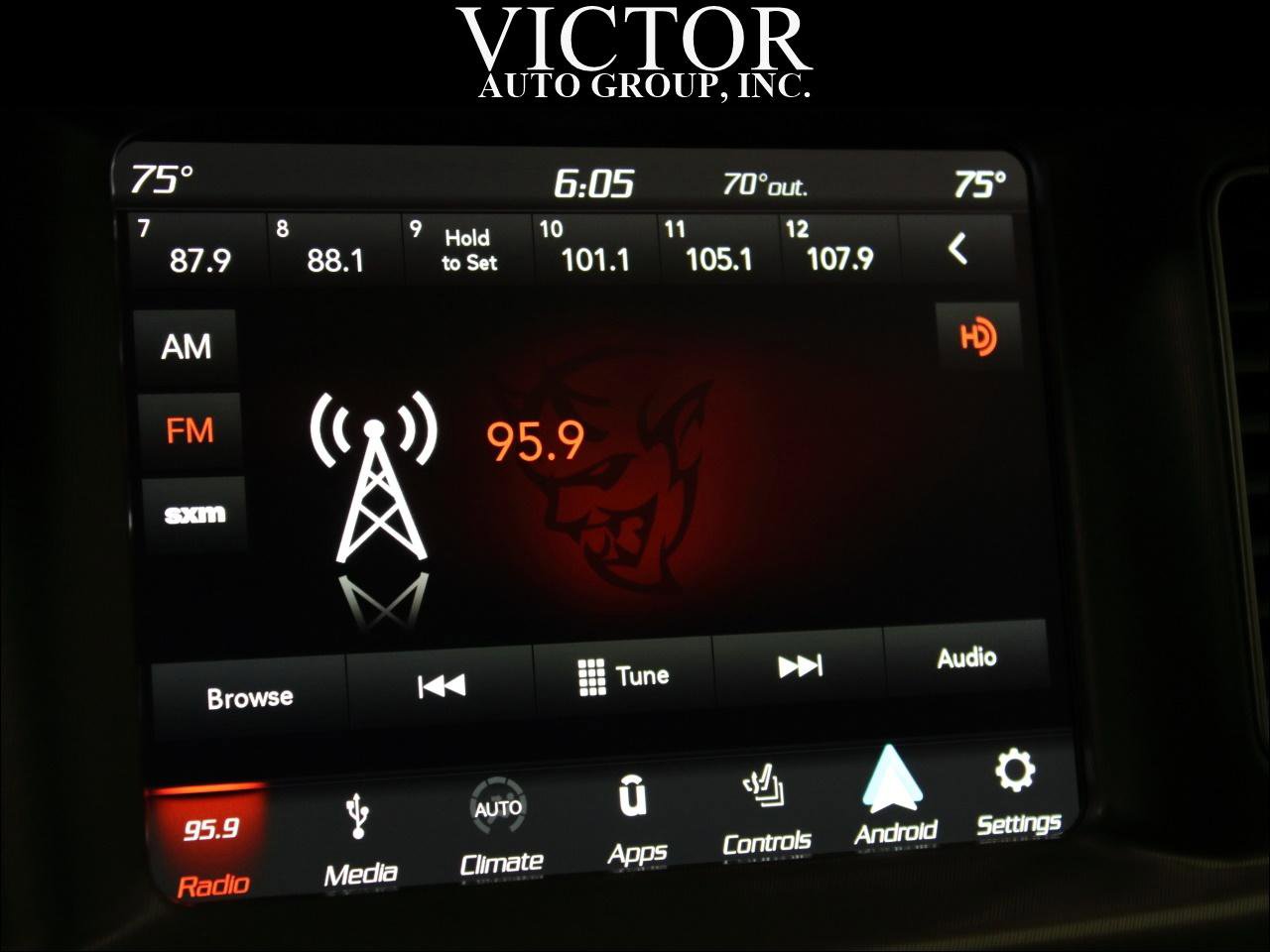 Used 2019 Dodge Charger R/T w/ Plus Group image 29