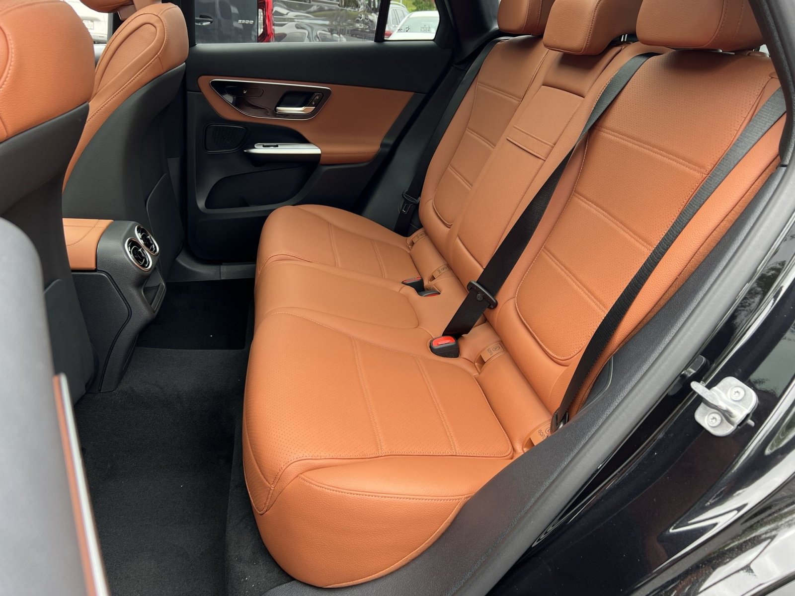 New 2026 Mercedes-Benz GLC 300 4MATIC image 30