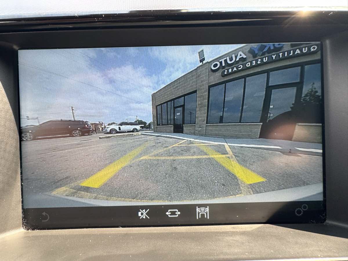 Used 2018 Jaguar F-TYPE Coupe RWD image 19
