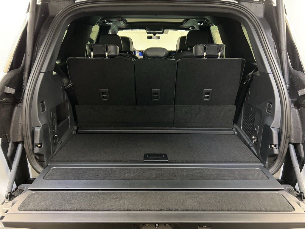 New 2026 Lincoln Navigator Reserve w/ Jet Appearance Package AWD/4WD image 44