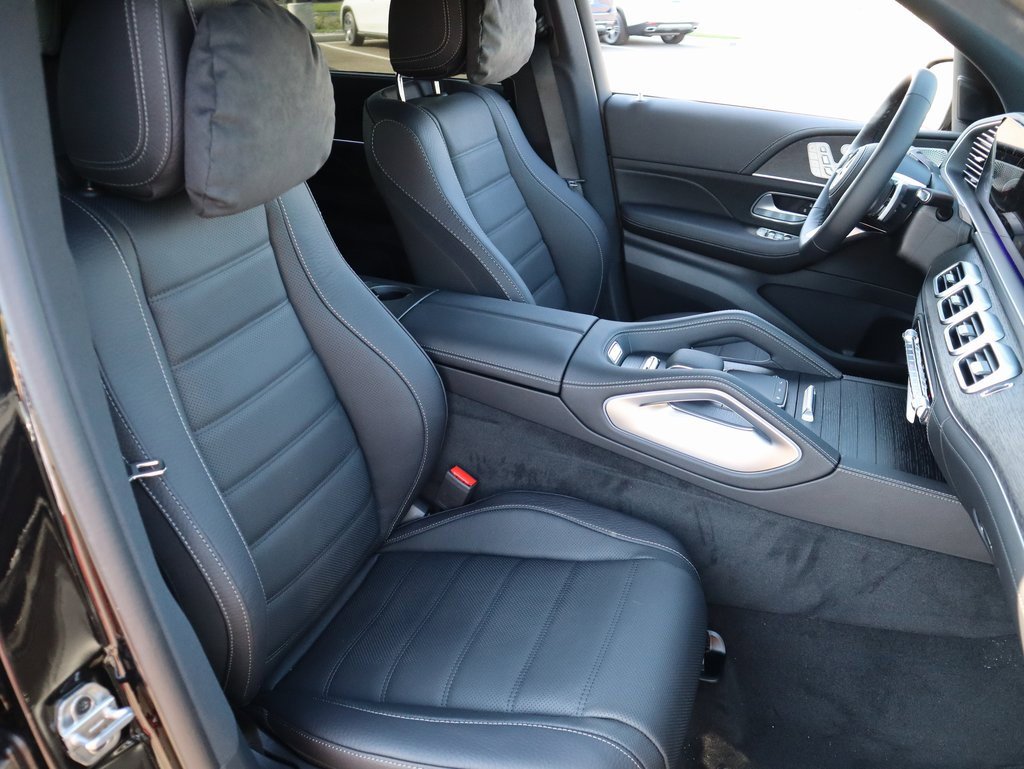 New 2026 Mercedes-Benz GLS 450 4MATIC image 16