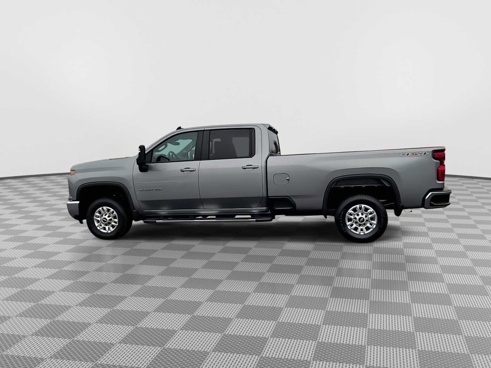 Used 2025 Chevrolet Silverado 2500 LT w/ Convenience Package image 5