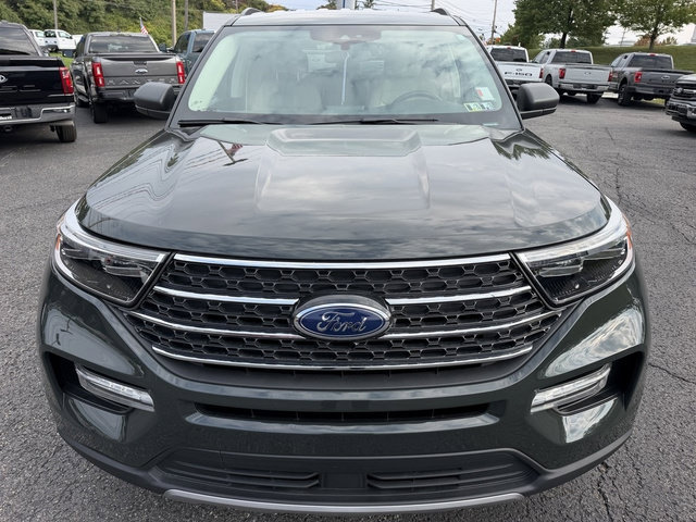 Used 2023 Ford Explorer XLT w/ Equipment Group 202A AWD/4WD image 9