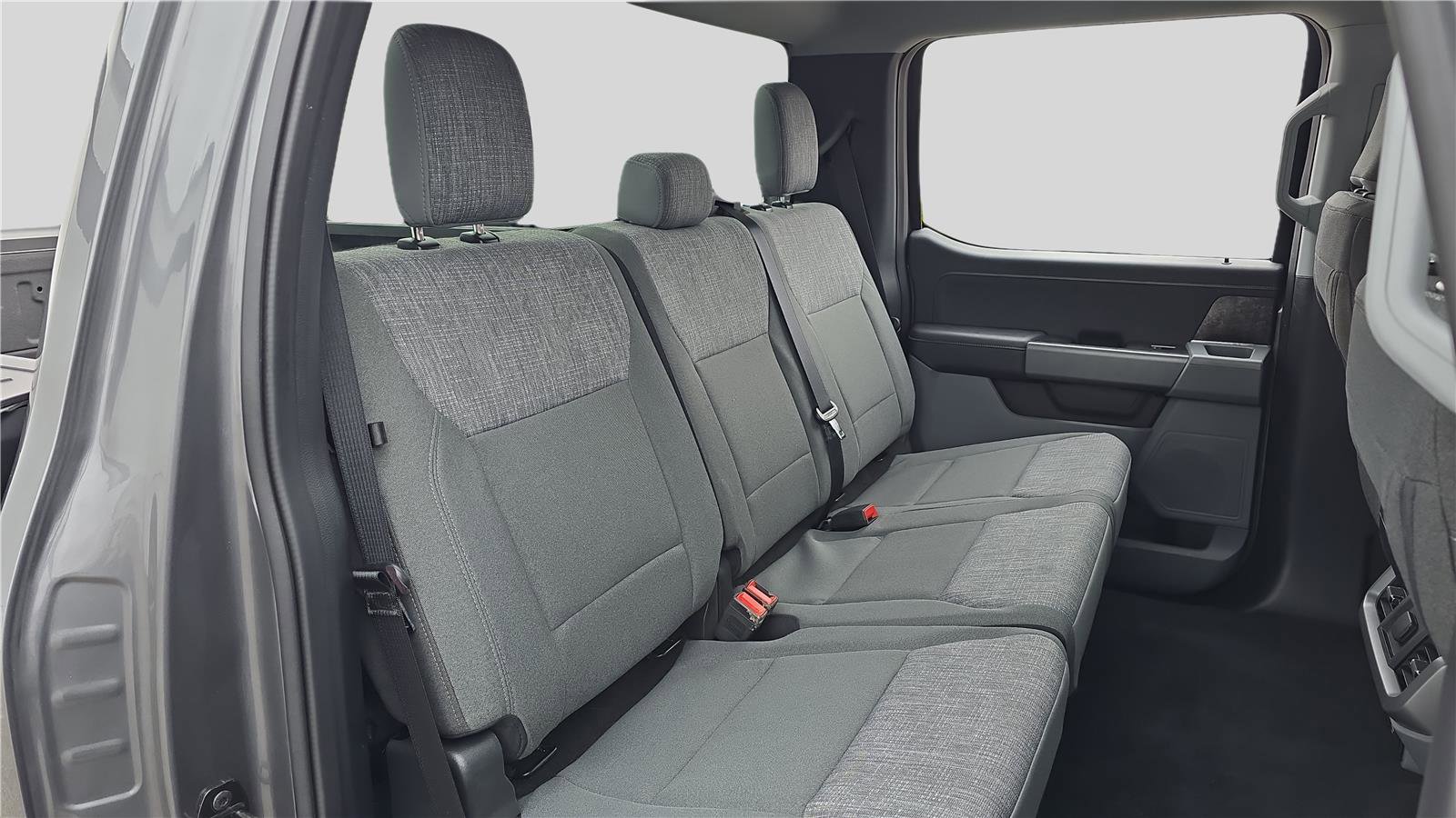 Used 2023 Ford F150 Lightning XLT image 23