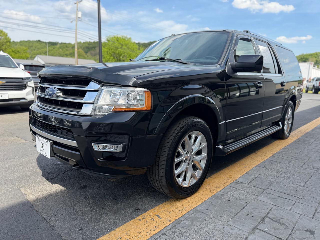 Used 2017 Ford Expedition EL Limited AWD/4WD image 4