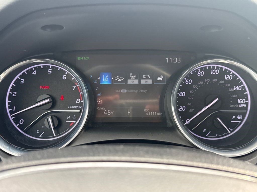 Used 2020 Toyota Camry XLE FWD image 25