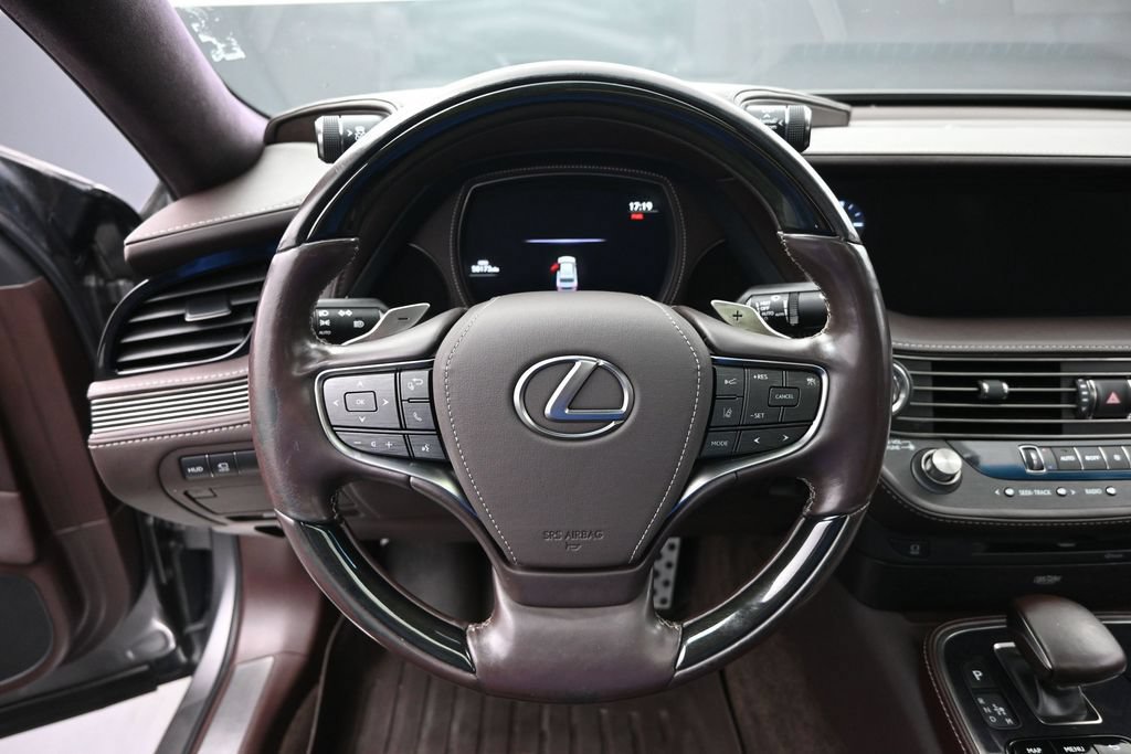 Used 2018 Lexus LS 500 w/ Interior Upgrade Package RWD image 14