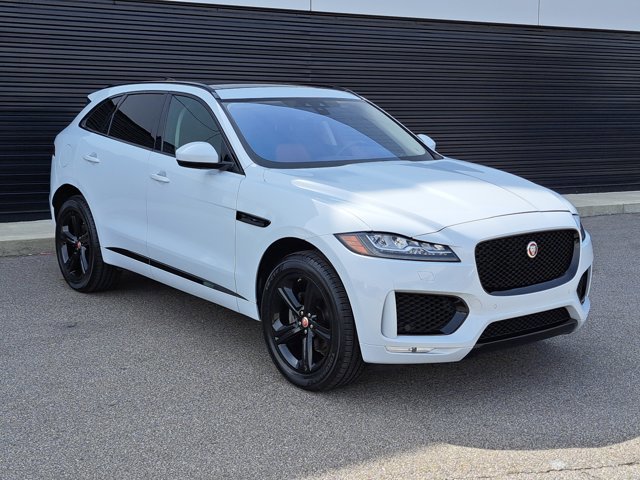 Used 2020 Jaguar F-PACE Checkered Flag image 2