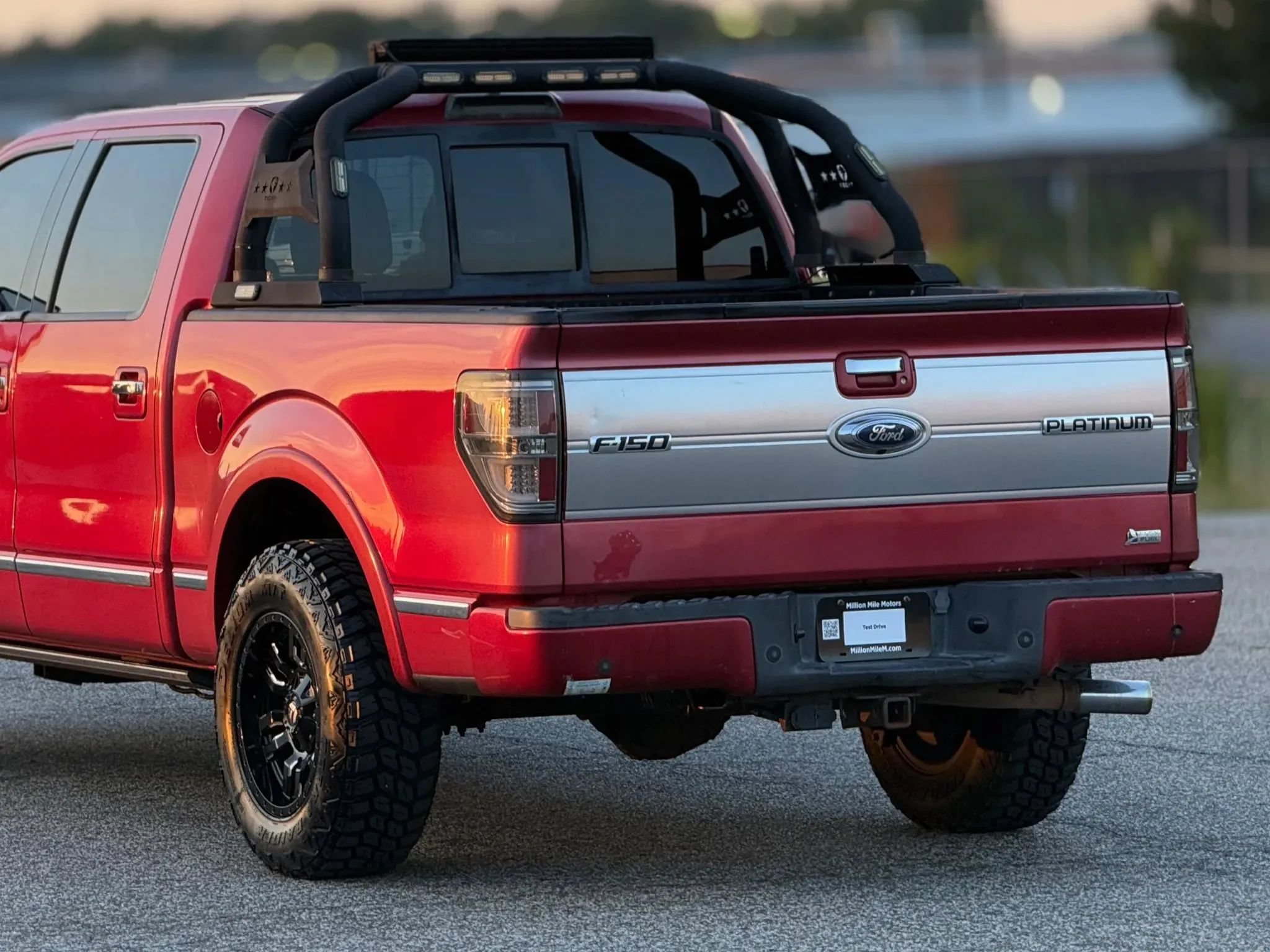 Used 2010 Ford F150 Platinum RWD image 16