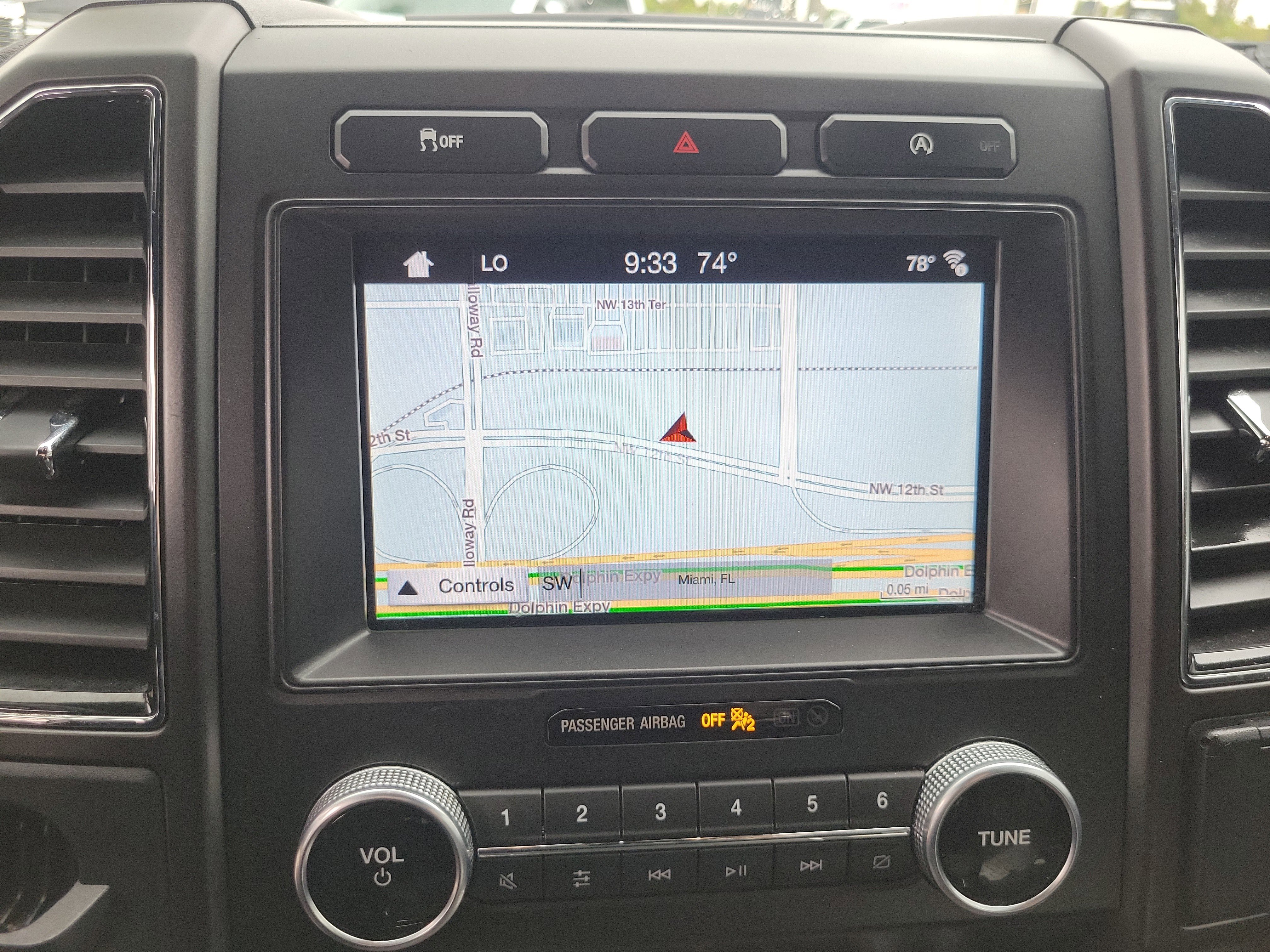 Used 2019 Ford Expedition Max Limited RWD image 10