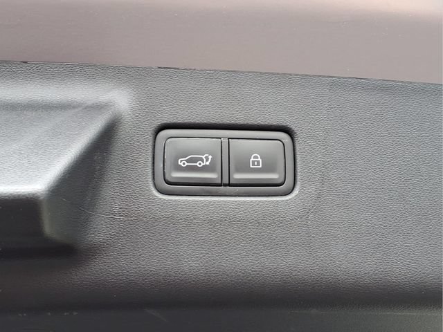 Used 2026 Hyundai Santa Fe SEL FWD image 23