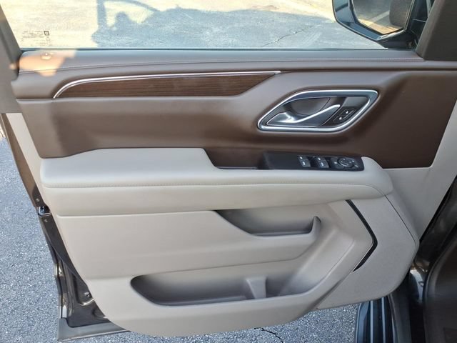 Certified 2022 GMC Yukon XL SLE w/ Gmc Pro Safety Plus Package AWD/4WD image 28