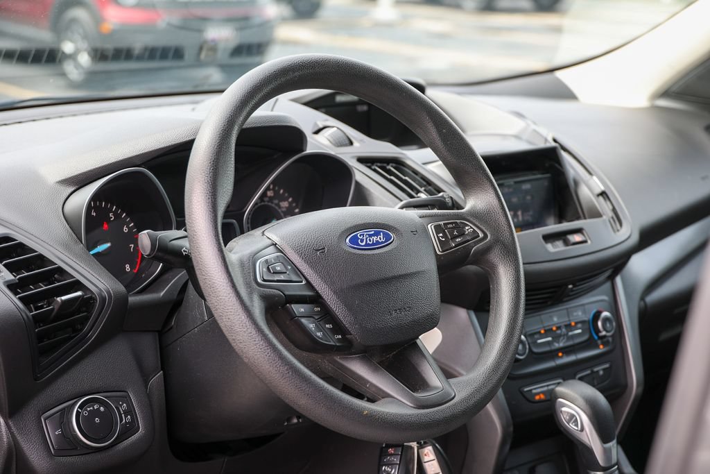 Used 2017 Ford Escape SE w/ SE Sport Appearance Package FWD image 25