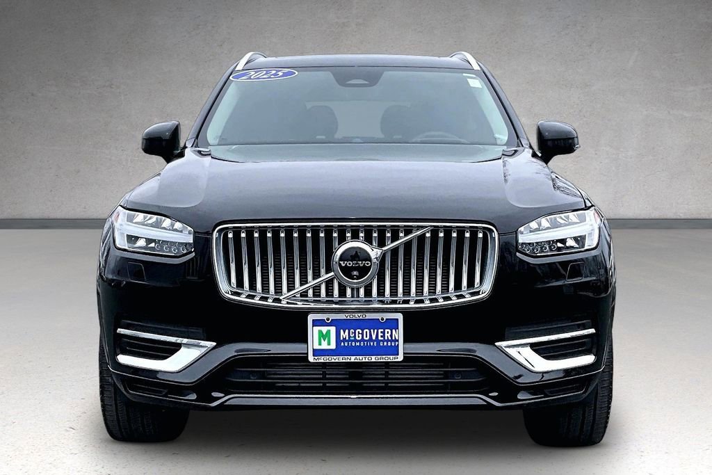 Certified 2025 Volvo XC90 T8 Ultra w/ Lounge Package image 2