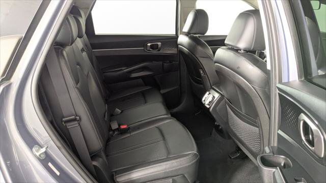 Used 2023 Kia Sorento S w/ Panoramic Sunroof Package FWD image 21