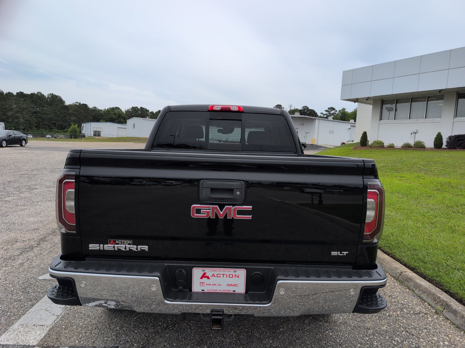 Used 2018 GMC Sierra 1500 SLT AWD/4WD image 3