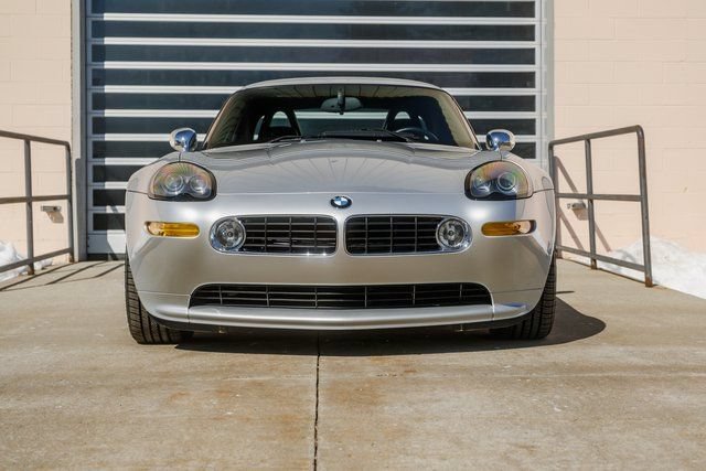 Used 2002 BMW Z8 RWD image 3