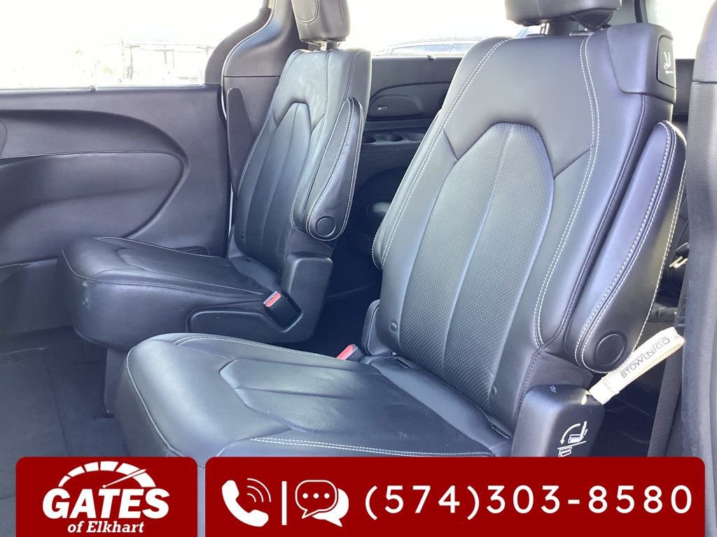 Used 2020 Chrysler Pacifica Touring-L Plus image 16