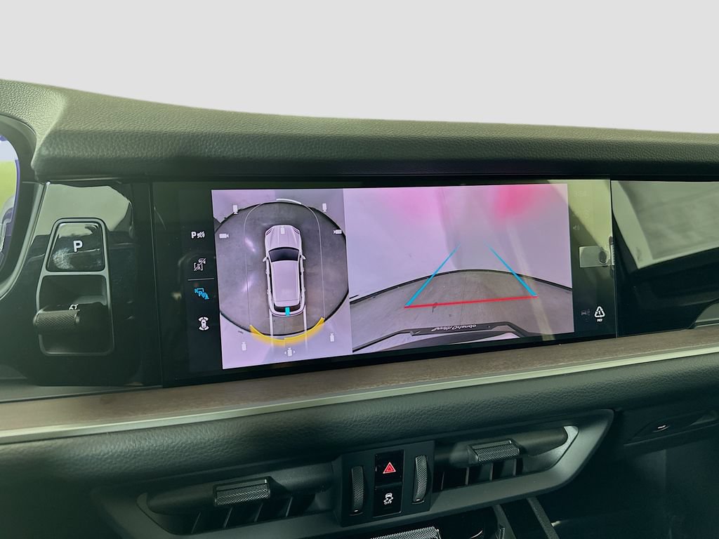 New 2026 Porsche Cayenne AWD/4WD image 17
