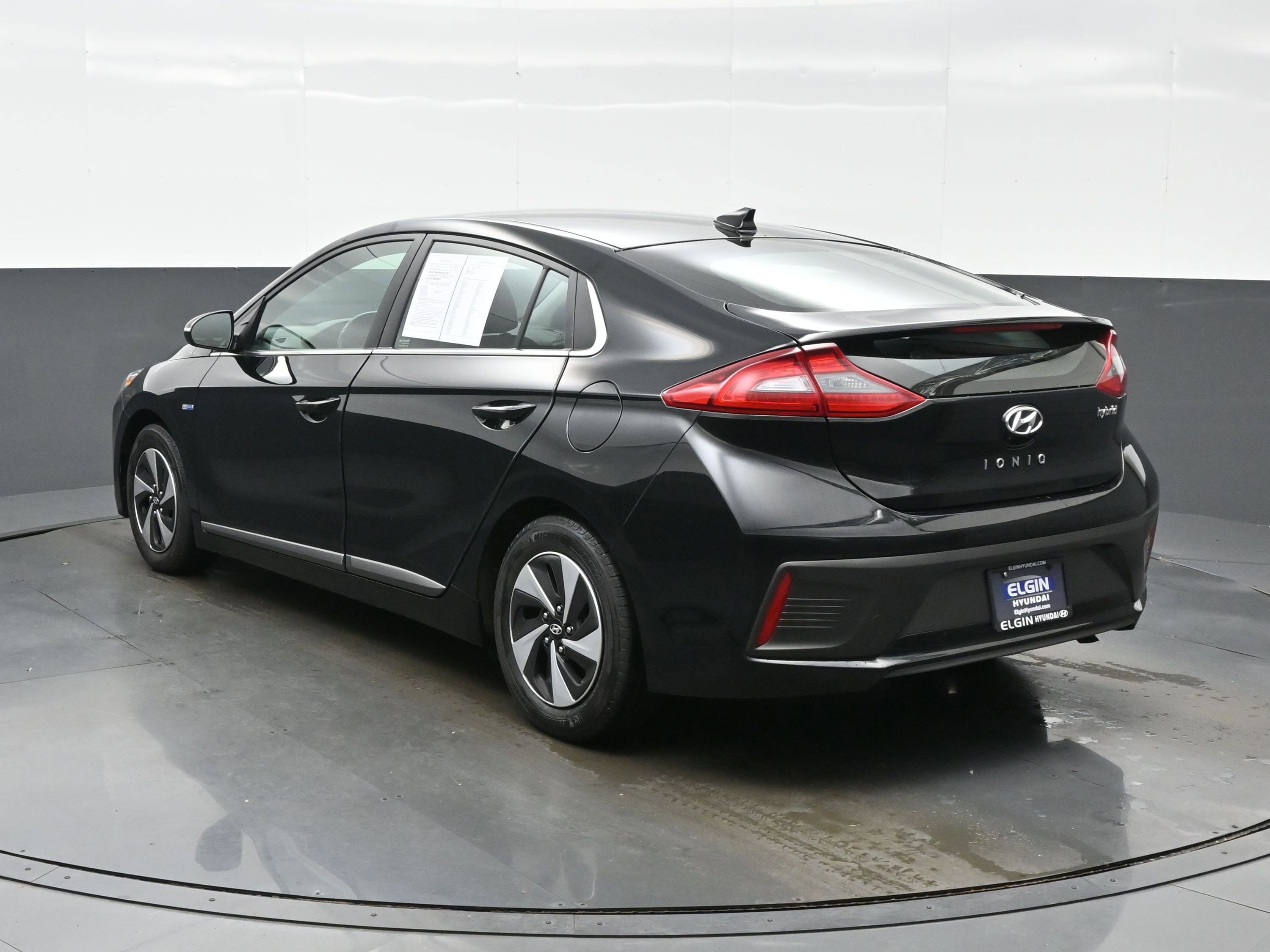 Used 2019 Hyundai Ioniq SEL FWD image 4