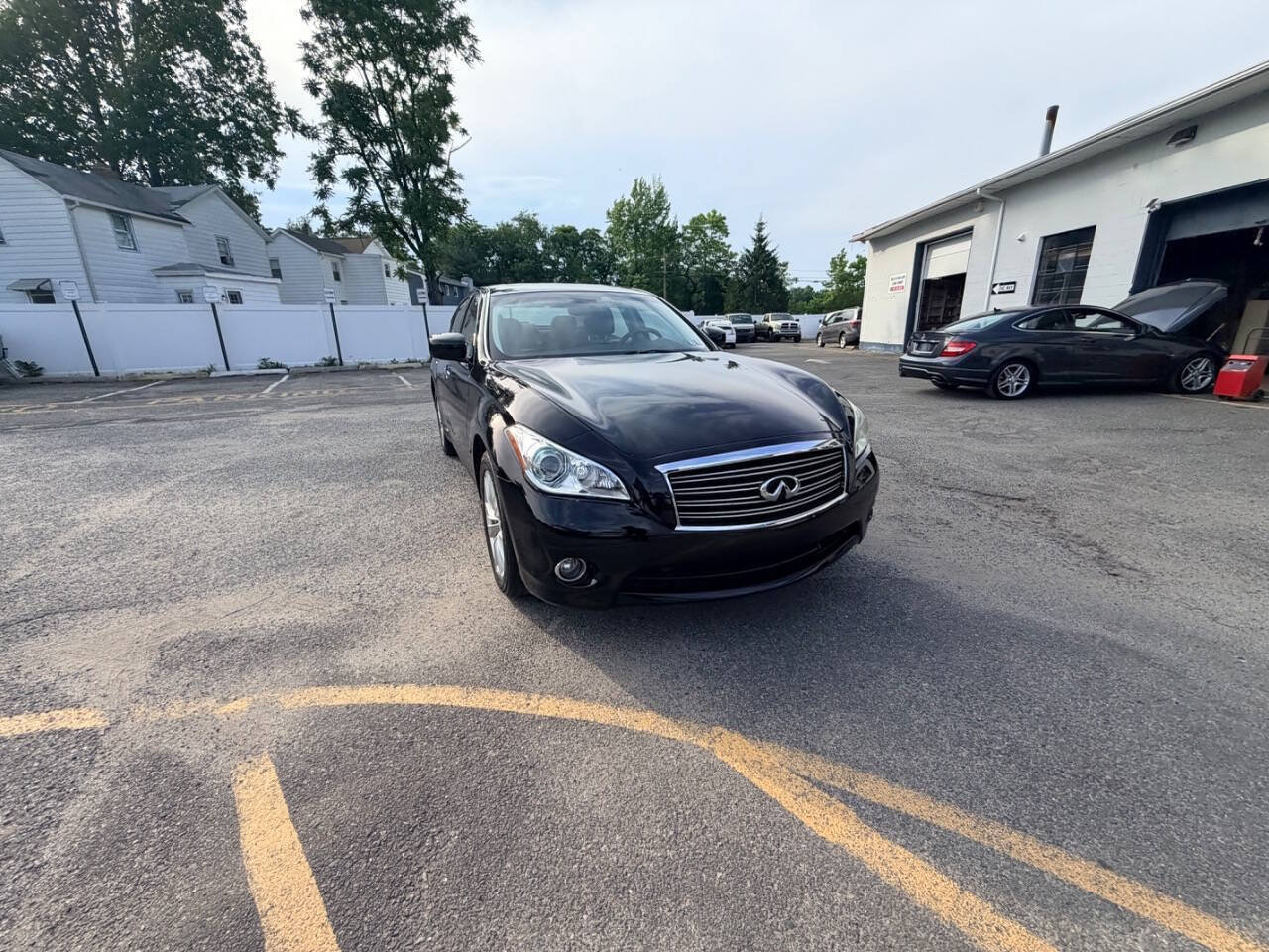 Used 2011 INFINITI M37 x w/ Premium Pkg AWD/4WD image 6
